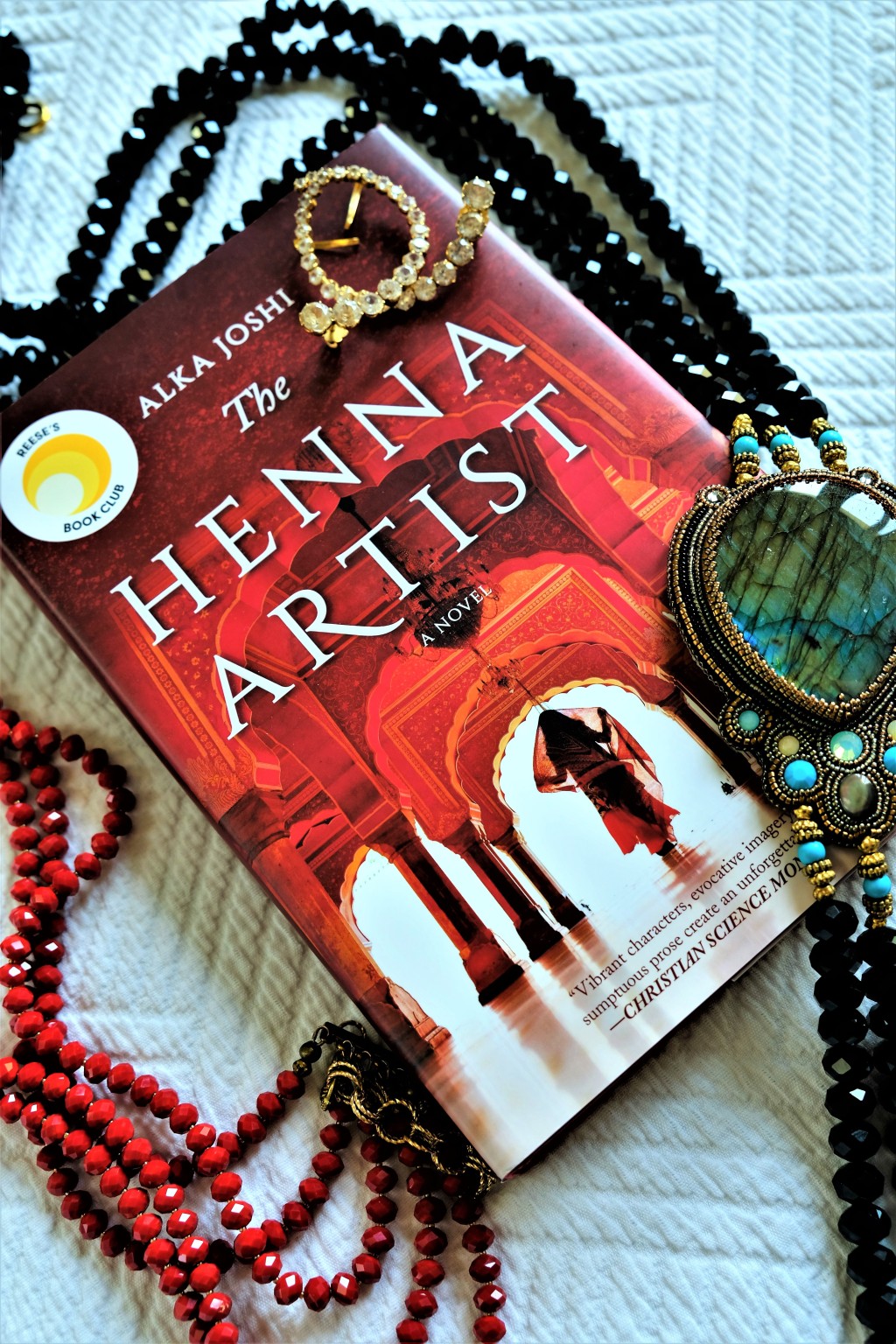 The Henna Artist by Alka Joshi